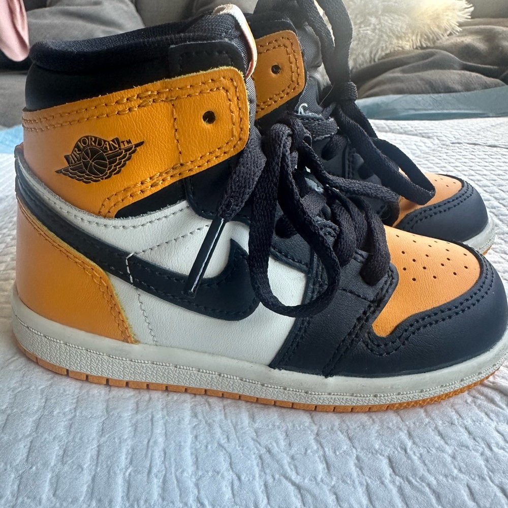 Air Jordan 1 high “Taxi”TD - Black, yellow , White - 8C